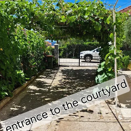 Shady Garden Apartamento