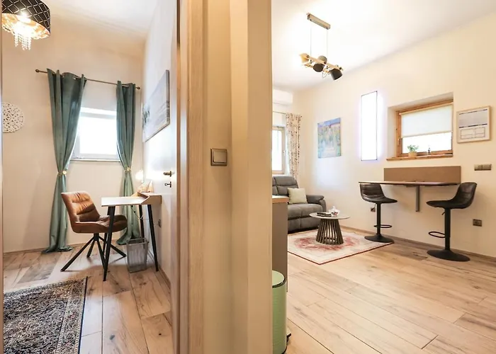 Shady Garden Apartman